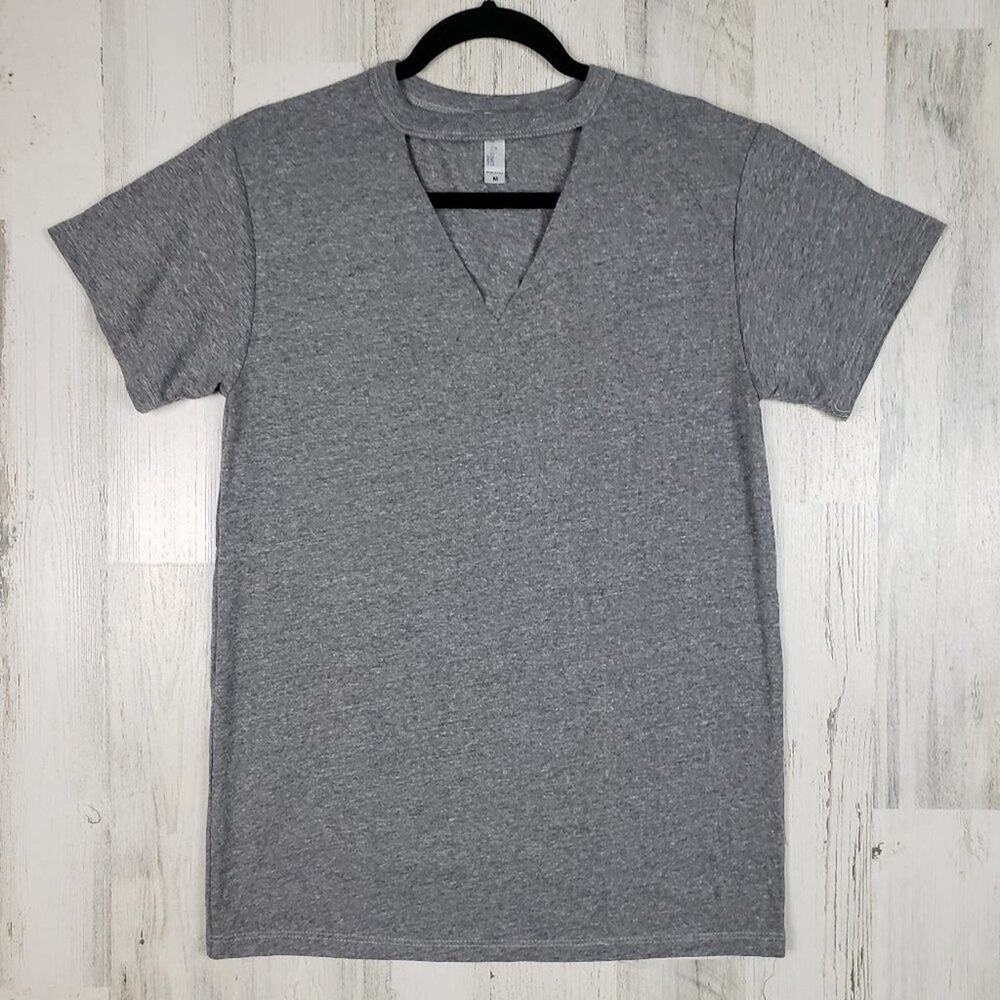 NWOT Over The Limit Apparel Short Sleeve Keyhole T-Shirt Women's Size Medium